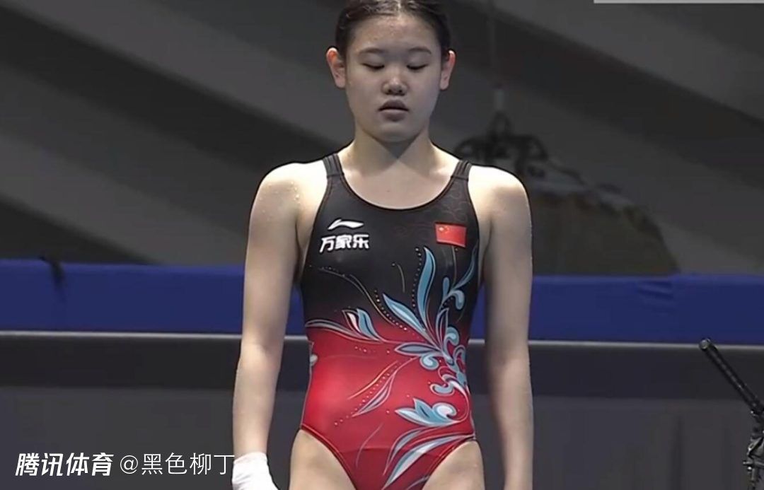 亚洲婷婷第一狠人综合精品